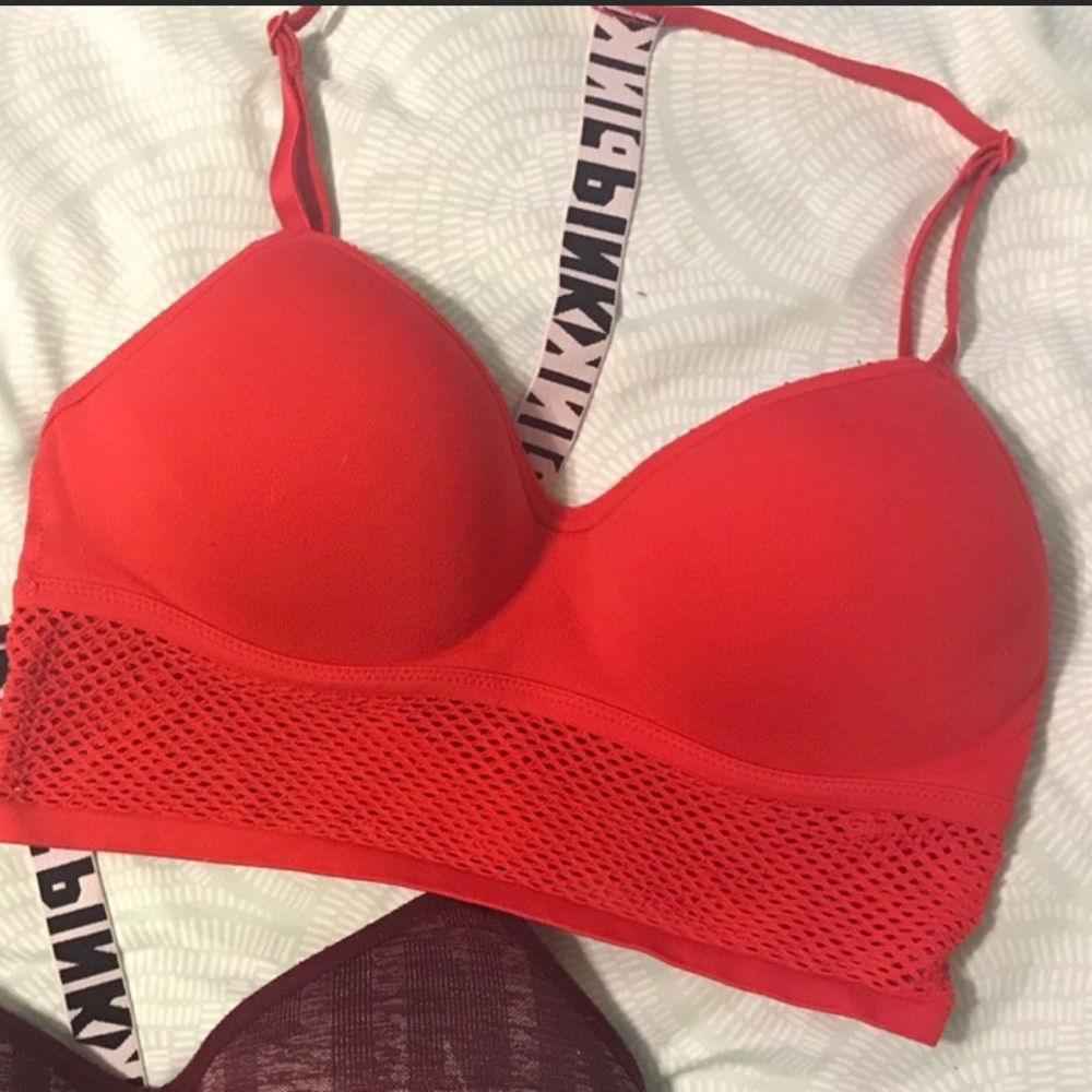 Victoria’s Secret Pink Sports Bra